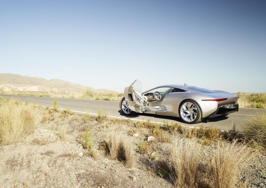  Jaguar C-X75 Concept 2010 года  (фото 20 из 126)